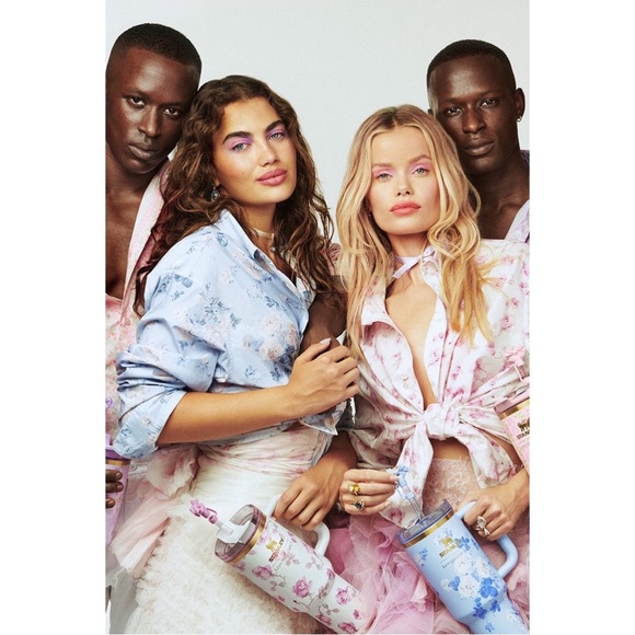 Stanley X LoveShackFancy Quencher | 40 Oz - Picture 5 of 8